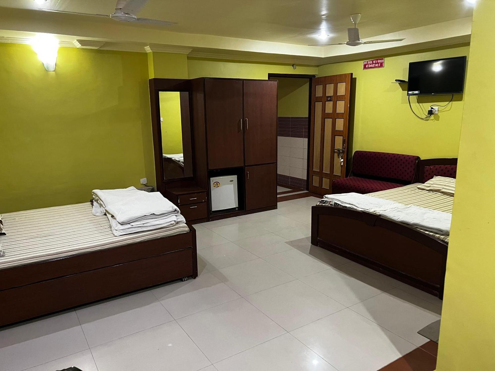 Banshi Bhawan Rooms And Banquet Allāhābād Junction 외부 사진